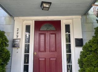 229 Rollstone St, Fitchburg, MA 01420