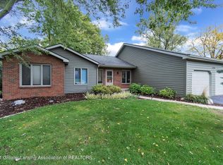 2540 Koala Dr, East Lansing, MI