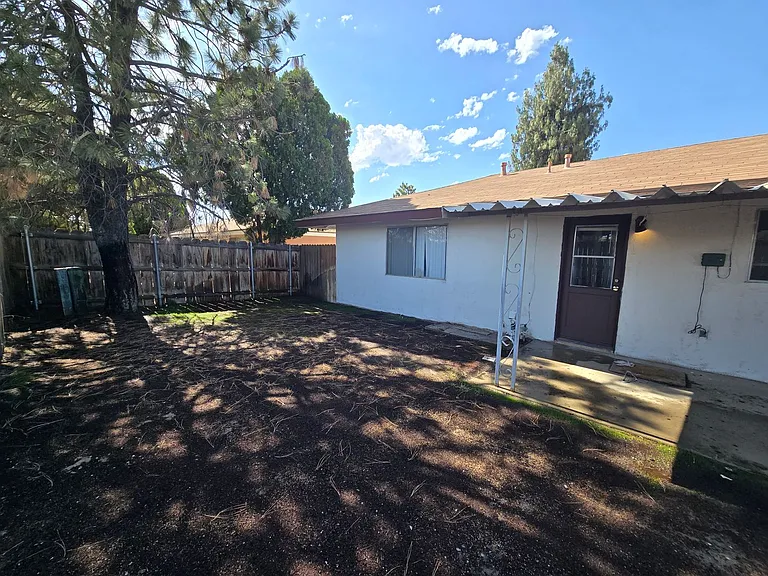 41893 & 41895 Briarwood Ave — Photo 12