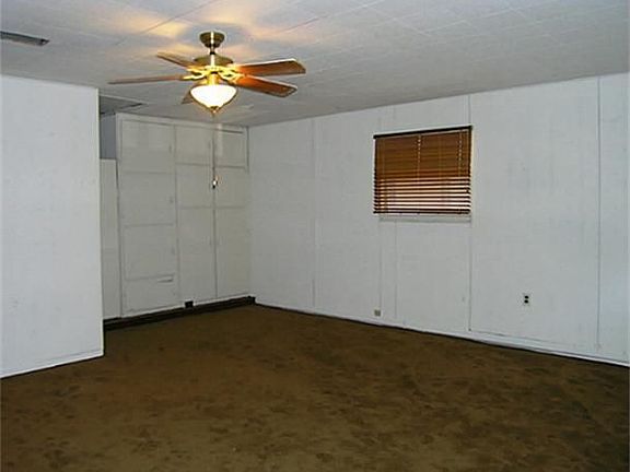 4th image of 2919 Duff Dr