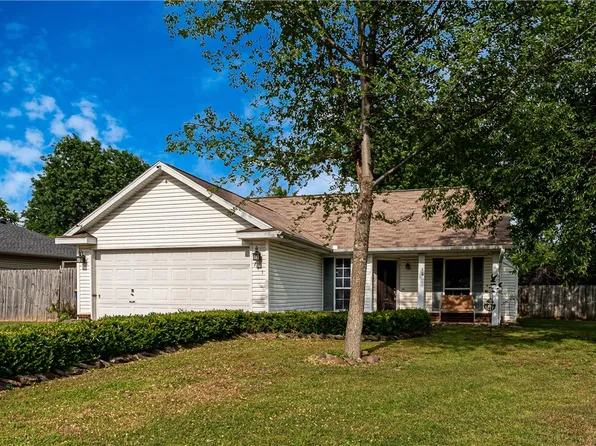 211 S Brandon St, Lowell, AR 72745