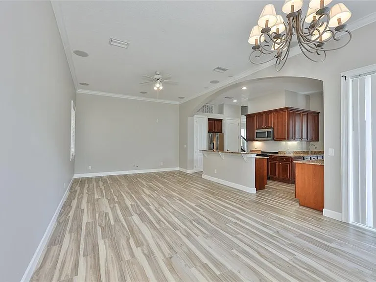 6573 Simone Shores Cir — Photo 16