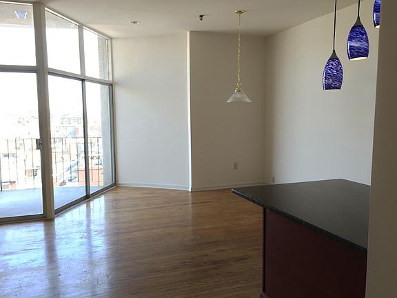 3rd image of 1311 Lombard St APT 506