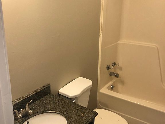 5th image of 1079 Haywood Dr