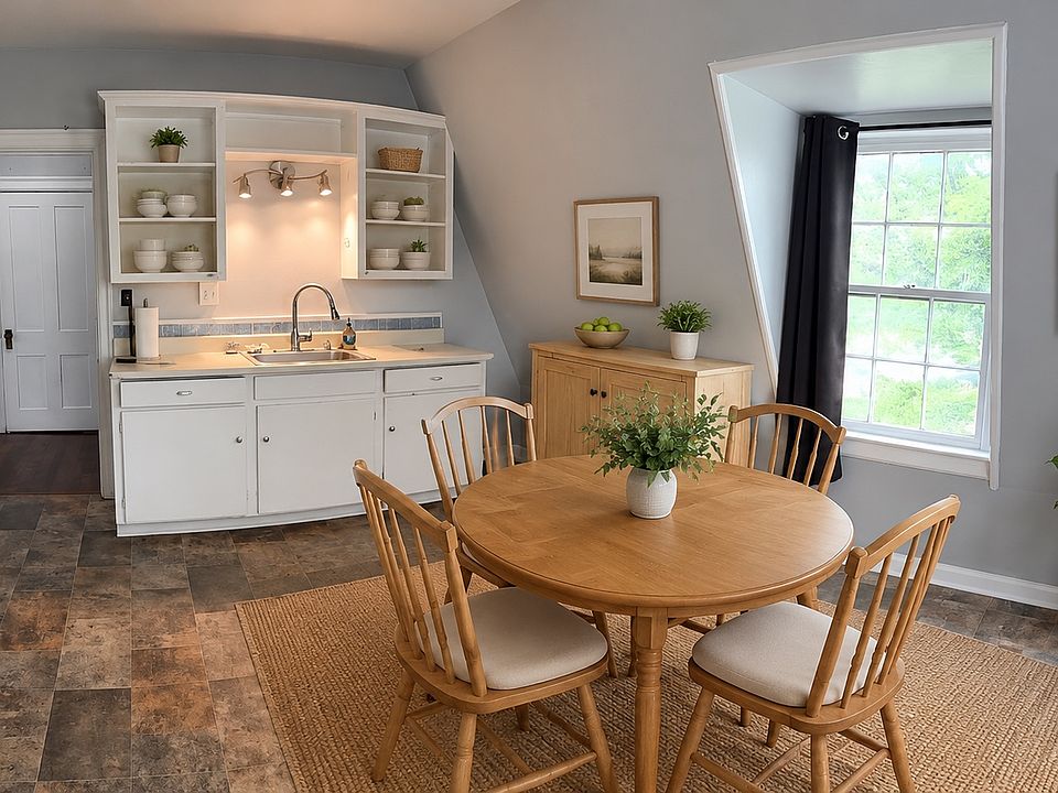 2nd image of 309 S Main St #10