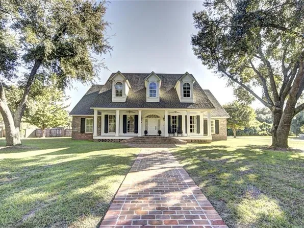 201 Saint Clair Ave, Natchitoches, LA 71457