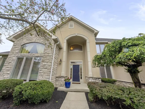 1596 Fox Chase Dr, Blacklick, OH 43004