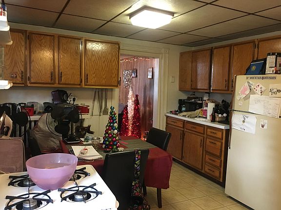 3rd image of 3 Hudson Ave #2S