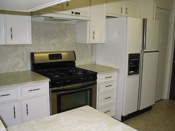 4th image of 606 Berkshire Ln