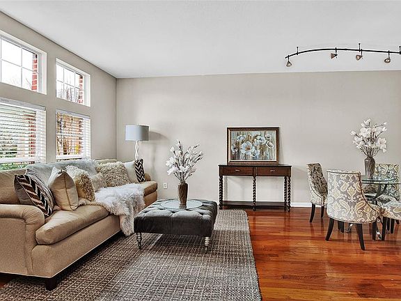 5th image of 7259 Dogwood Creek Ln