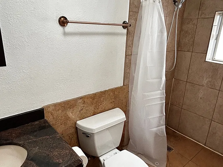 222 Alvarado St — Photo 6