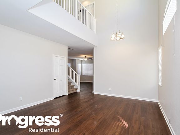 4th image of 10943 Newcastle Hills St