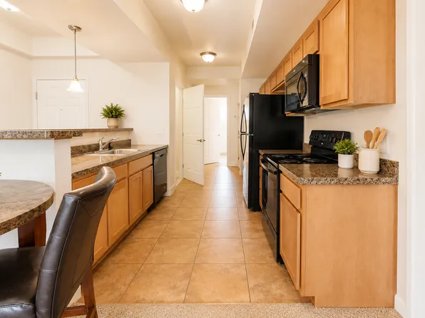 Auburn Ridge Apartments, 702 Hunters Run St #303, Watford City, ND 58854