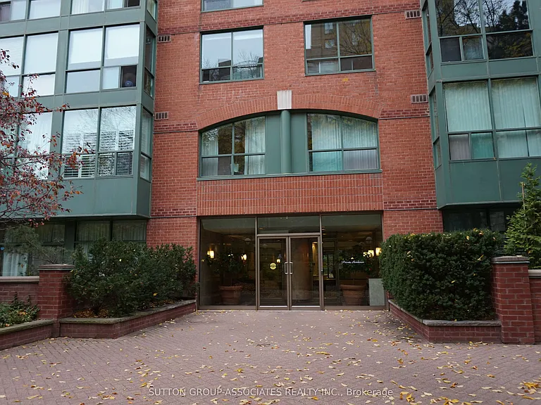 95 Prince Arthur Ave #327 — Photo 22