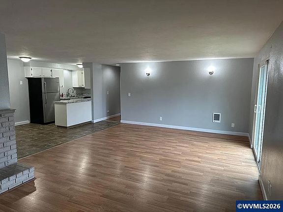 5th image of 1810-1812 Wilding Pl