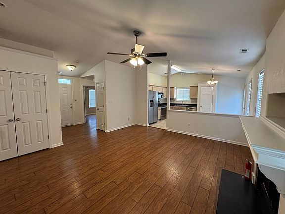 3rd image of 105 Brookstone Dr