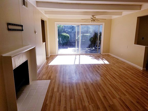 5th image of 2200 Lloyd Ln