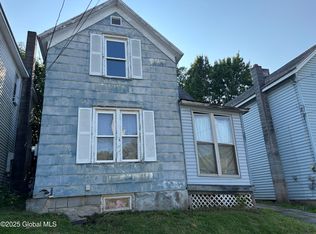 207 Fon Clair St, Johnstown, NY 12095