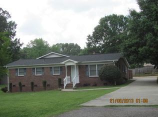 200 Robin Ln, York, SC 29745