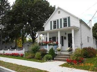 21 Myrtle St, Saratoga Springs, NY 12866