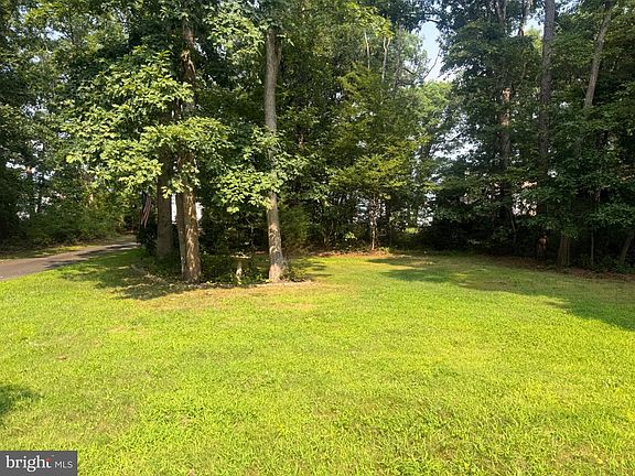 3rd image of 778 E Malaga Rd