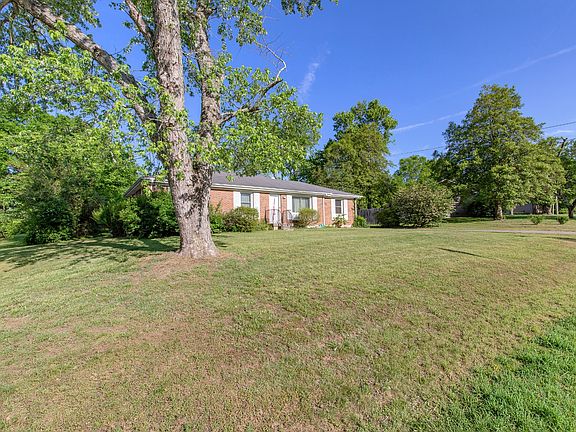 2nd image of 102 Trucord Dr