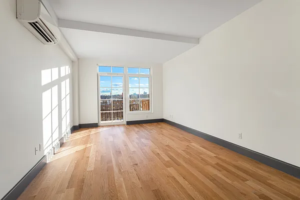 Rented by EXR | media 8