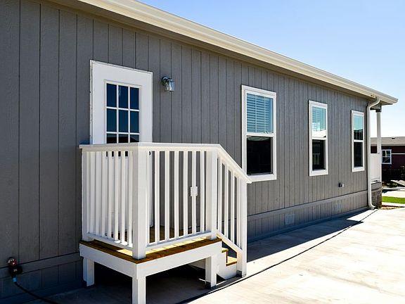 5th image of 105 Shiloh Arbor Ln