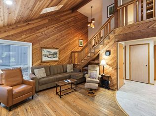 (Undisclosed Address), Sunriver, OR 97707