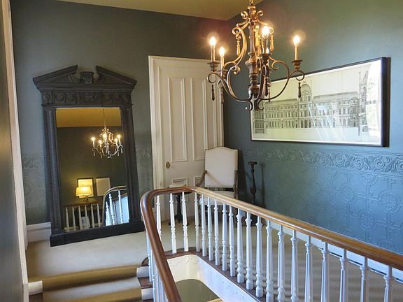 Second Floor Foyer