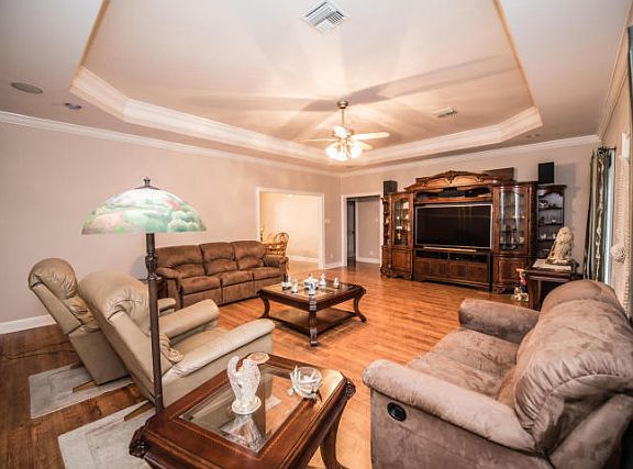 4th image of 7416 Sugar Hill Dr
