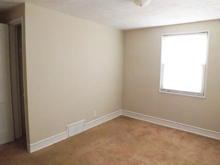 Mulberry Apartments — Photo 5