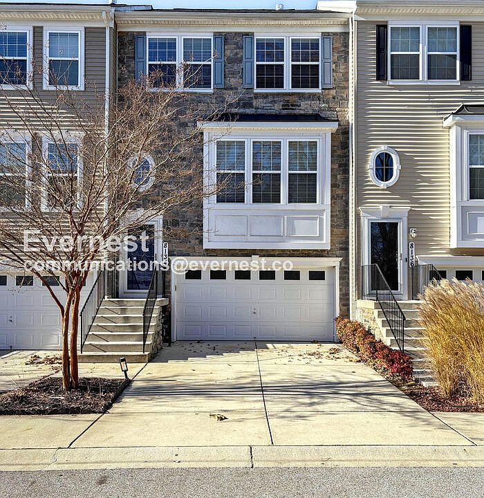 1st image of 8134 Villaggio Dr
