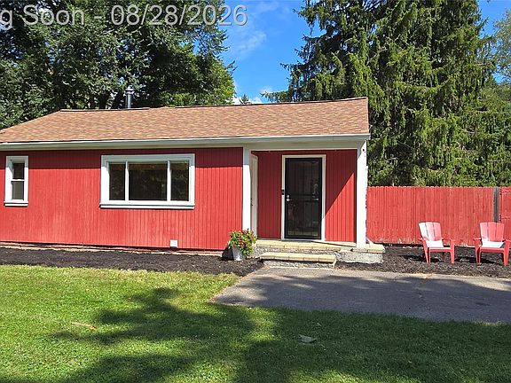 3rd image of 6464 Huron River Dr