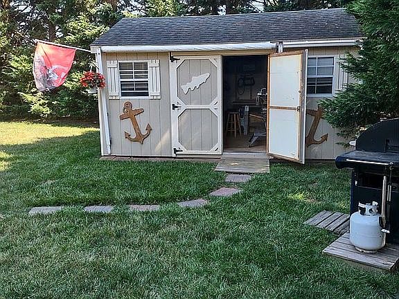 5th image of 32630 W Albemarle Ct