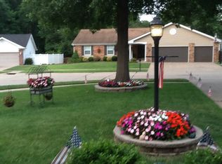 35 Gentle Ct, Fenton, MO