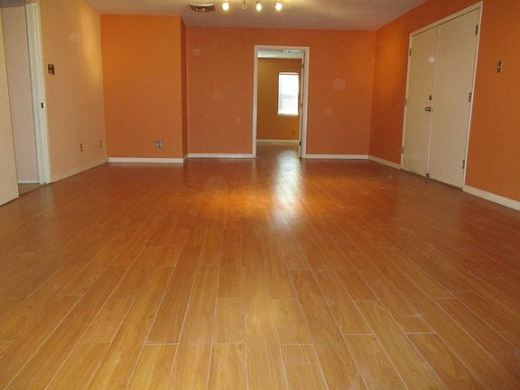 4th image of 3135 Forney Ln #2