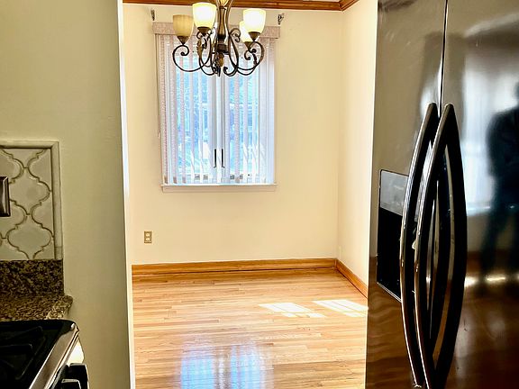 4th image of 11235 168th St Floor 1