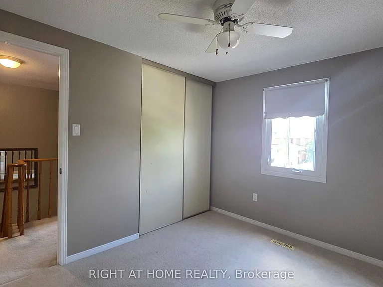 129 Heydon Ave — Photo 14