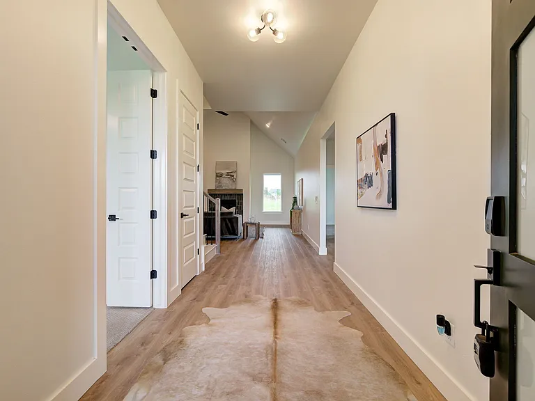 2101 Dax Ln — Photo 4