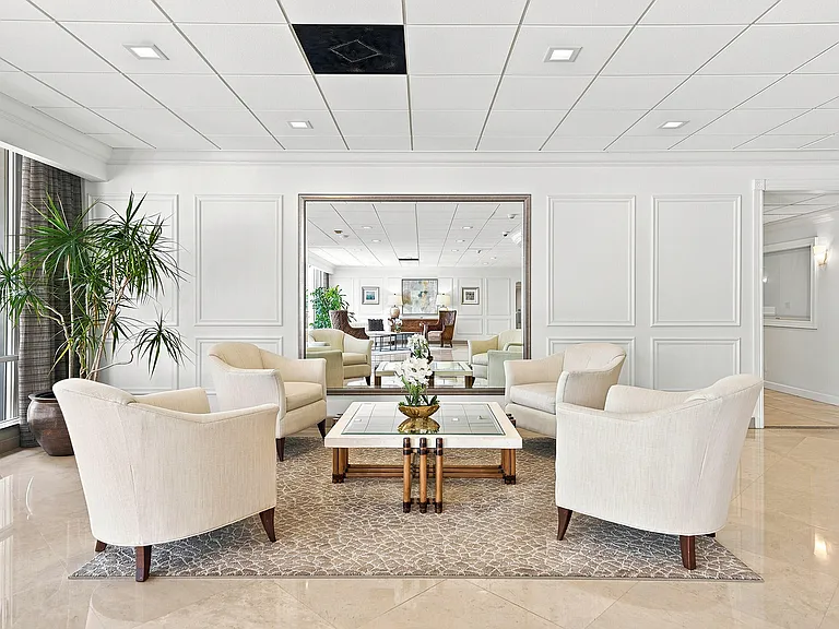 2121 N Ocean Blvd #405W — Photo 33