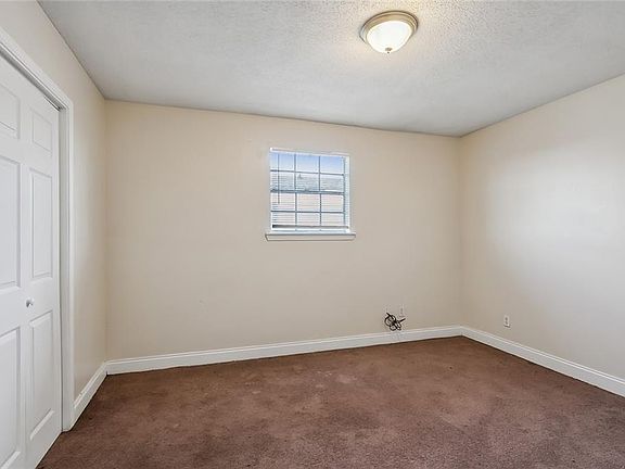 5th image of 3609 Golden Dr