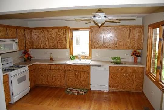 4th image of 8656 Ballycastle Ln