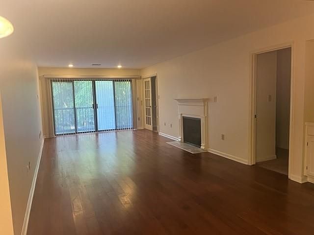 1st image of 3215 Pine Heights Dr NE