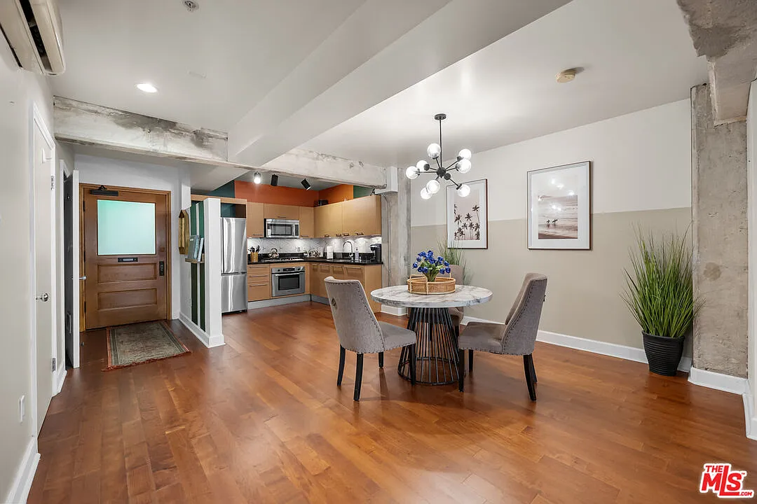 Studio, 1.0 bath, 780 sqft, $2,000 — Photo 3
