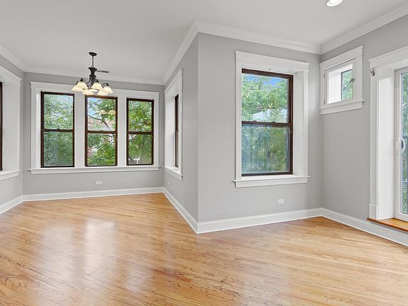 2nd image of 3708 W Wrightwood Ave #3