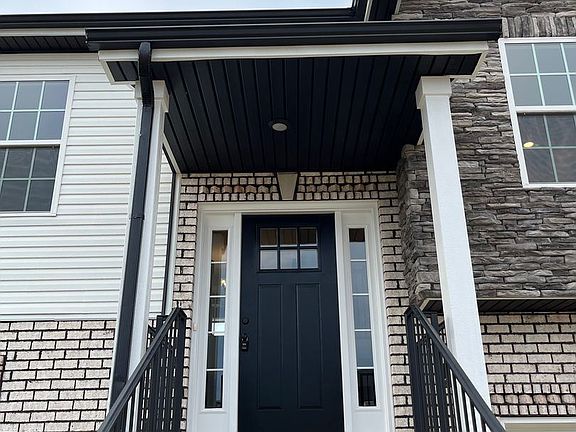 5th image of 382 Dugger Dr