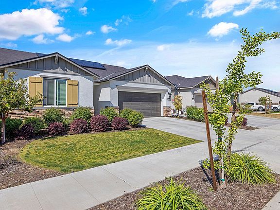 2nd image of 3224 E Laura Avenue