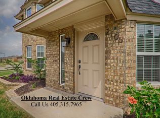 2100 Westmore Dr, Moore, OK 73170