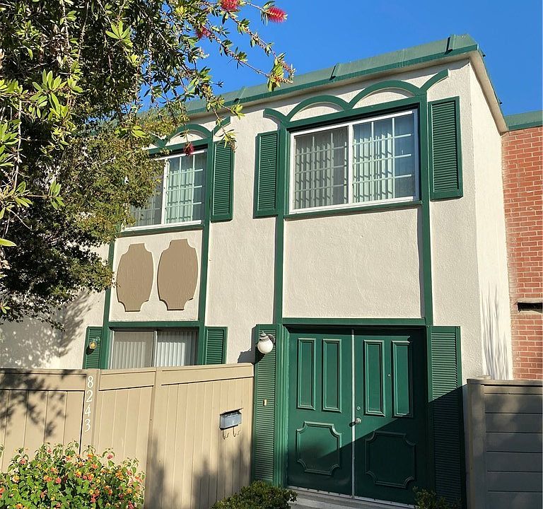 1st image of 8243 Henderson Grn